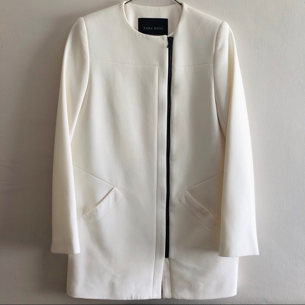 Zara | White Modern Coat with Pockets